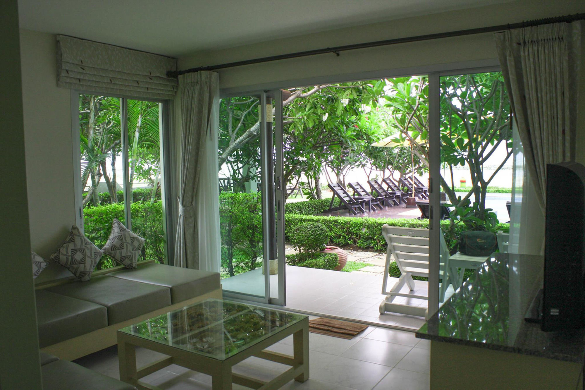 Chez Nous Boutique Resort Haad Chao Samran Εξωτερικό φωτογραφία